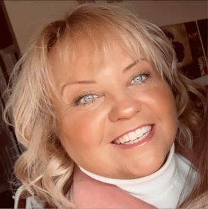 Meet your Posher, Janet